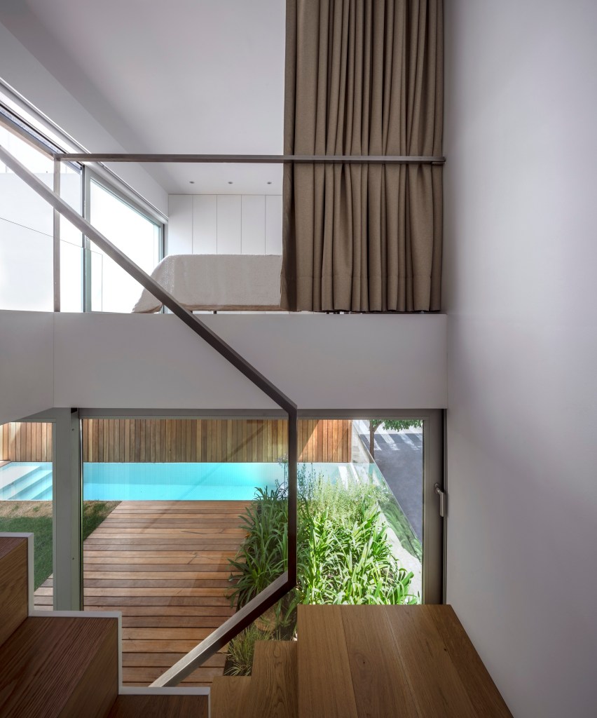 La imagen tiene un atributo ALT vacío; su nombre de archivo es 12-1.jpg